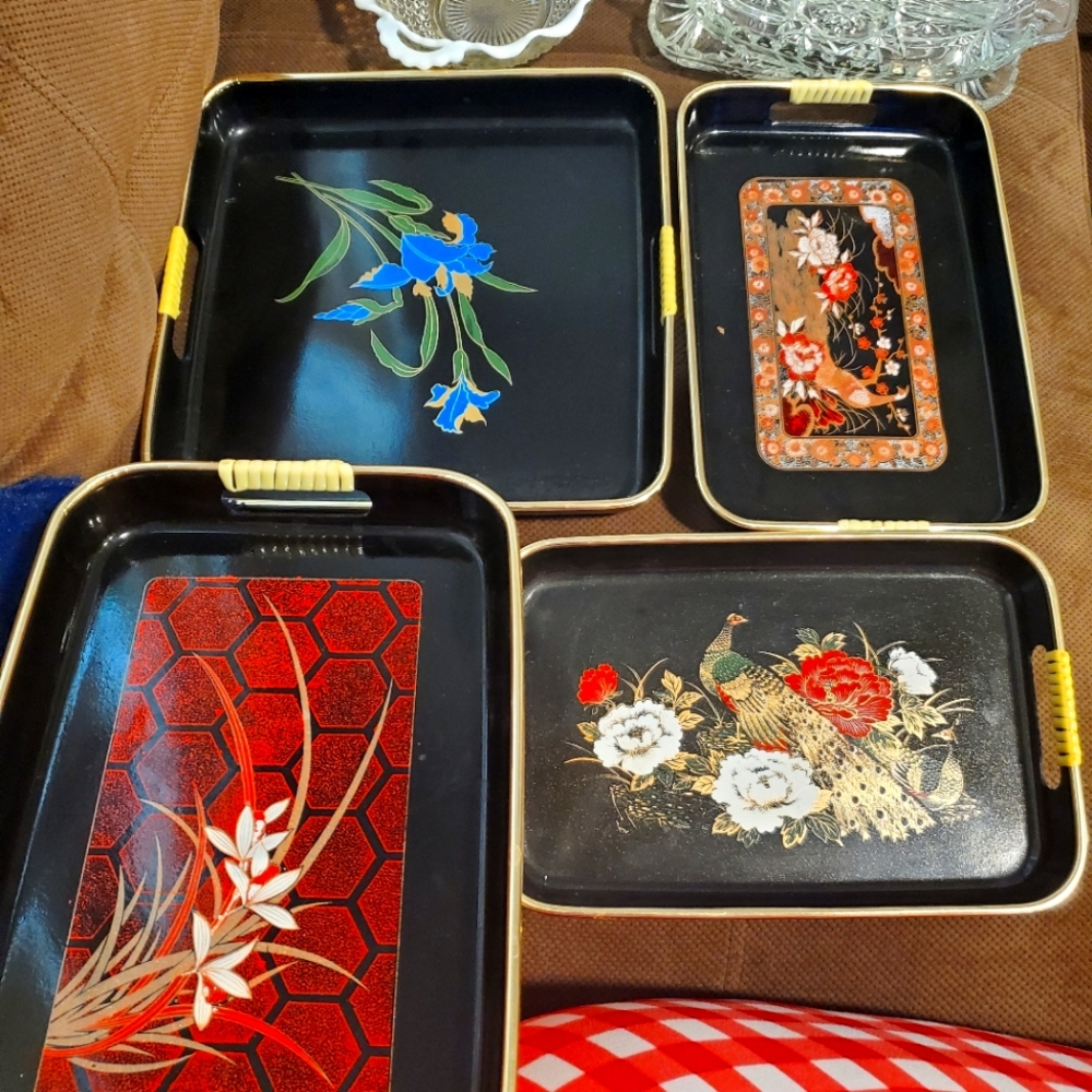 4 beautiful 1970 toyo Japanese  serving trays.